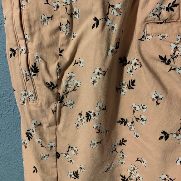 Lane Bryant Allie ankle pant - Picture 2 of 3